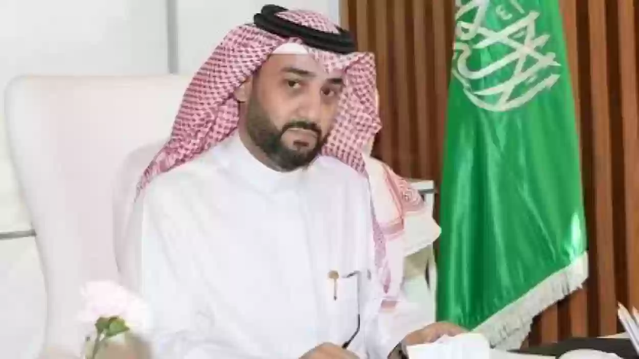 الشباب يرد على انتقادات خالد العيسى بشأن انتقال متعب الحربي