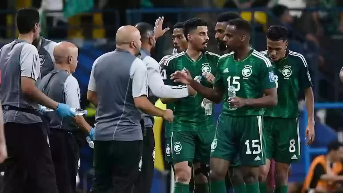 عاجل| غيابات مؤثرة في المنتخب السعودي أمام عمان.. ضربة لرينارد في نصف النهائي